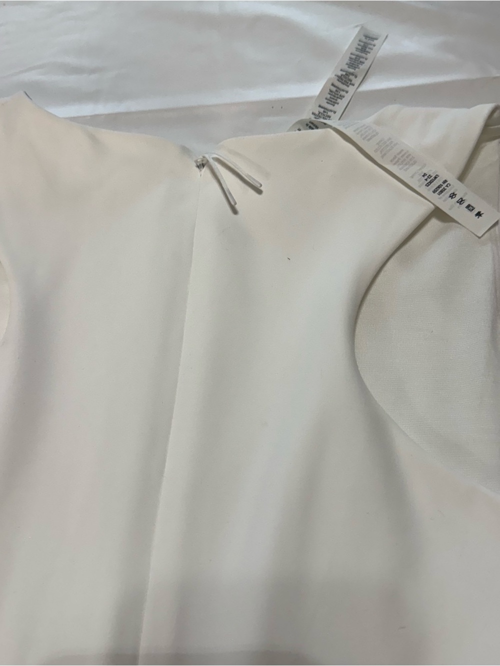 Lululemon NWT Sleeveless White Pleated Skirt Dress - Picture 7 of 8